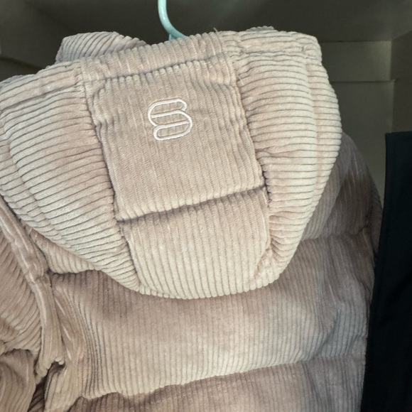 Pink Corduroy Aritzia Super Puff - Picture 5 of 6